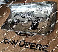 Крепление N181159 граблины бороны мет John Deere Retainer прижим n181159 фиксатор