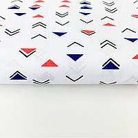 Польська бязь "Трикутники червоно-сині дрібні на білому", фото 2