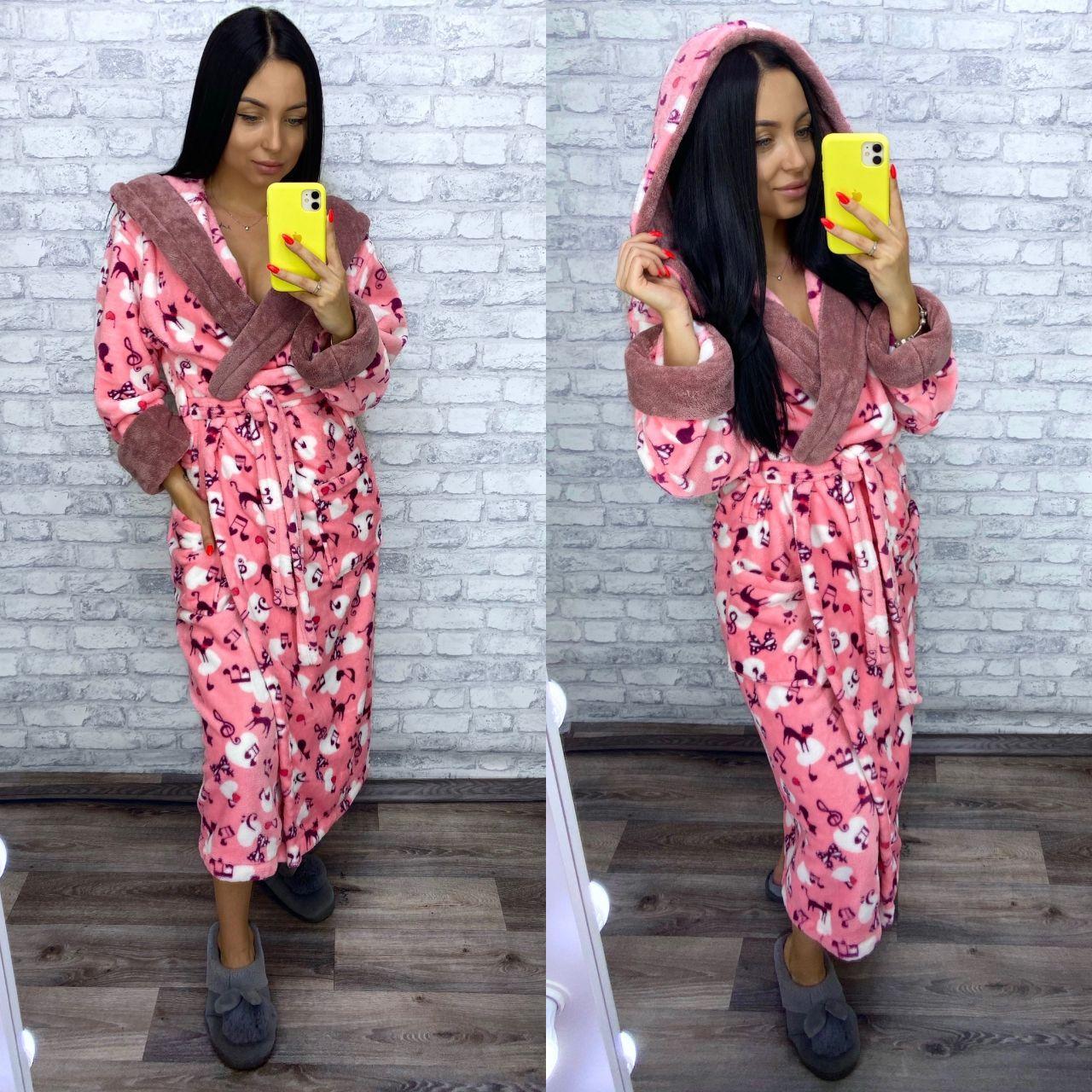 Пудровий жіночий теплий плюшевий домашній халат із котами, фото 1