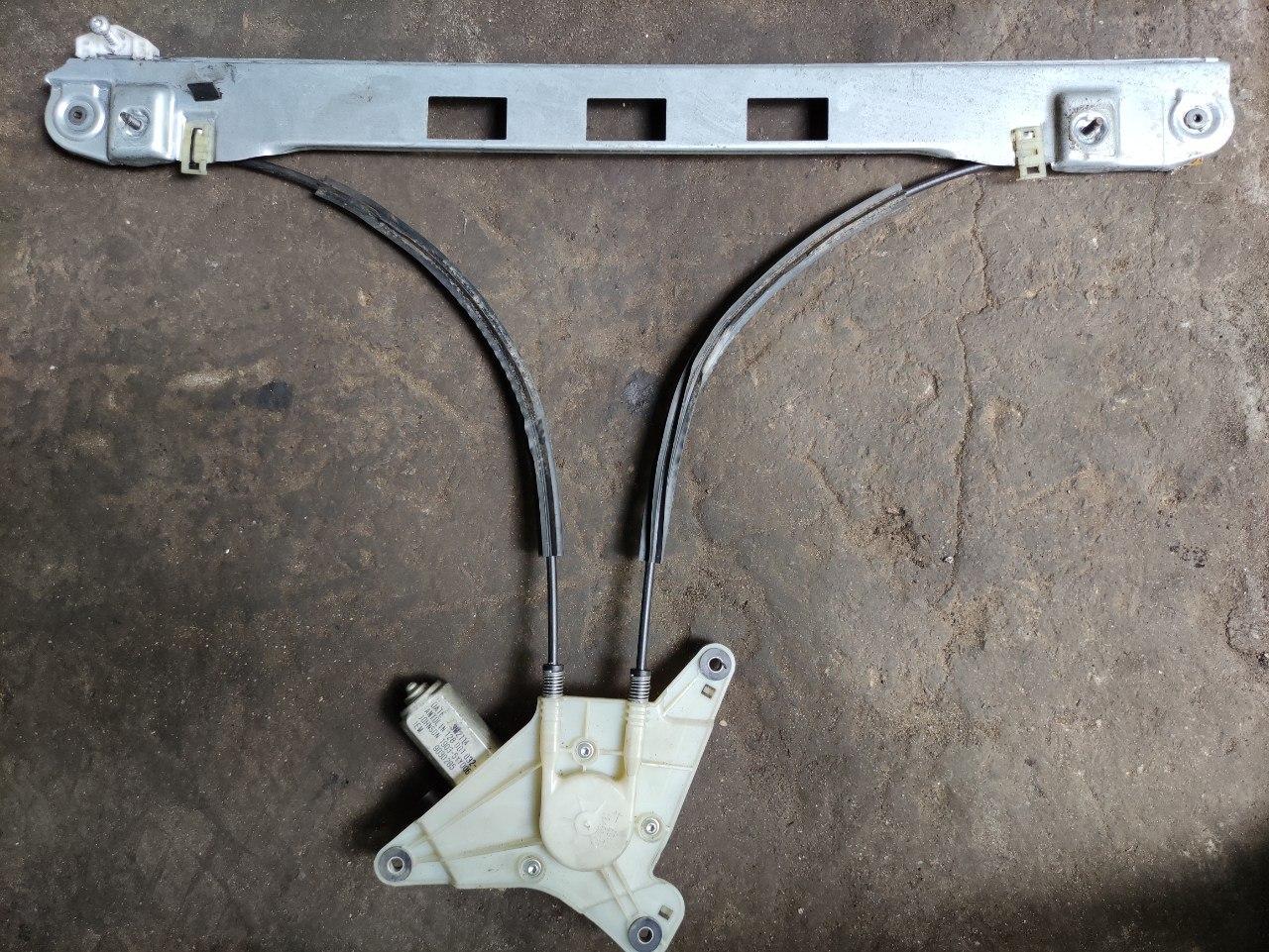 Склопідйомник лівий електричний Renault Master, Opel Movano 2010-, 807210008R (Б/У)