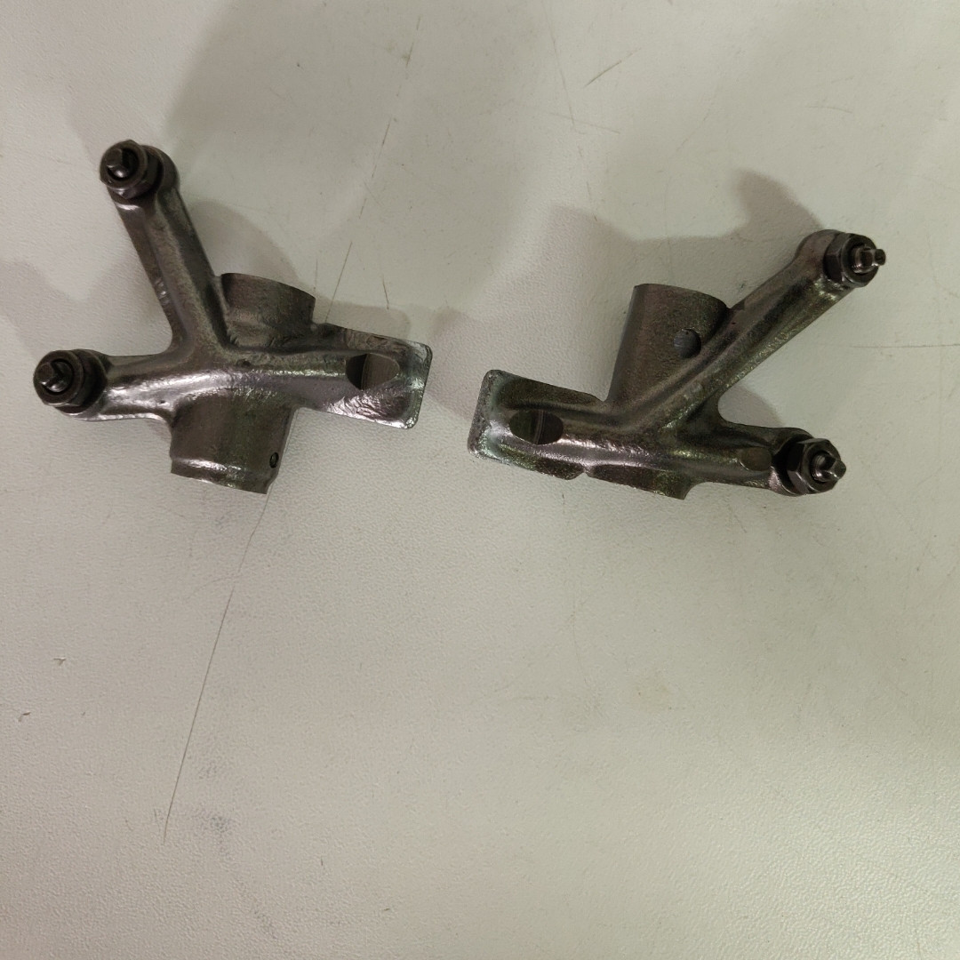 Коромисло впускне випускне грм квадроциклу CF Moto 500 625 X5 X6
