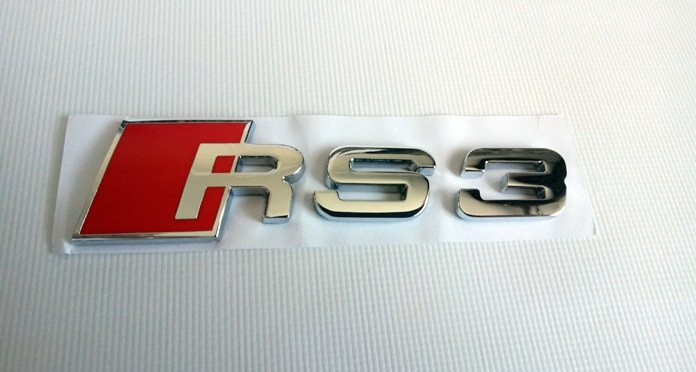 Шильдик напис RS3 на кришку багажника