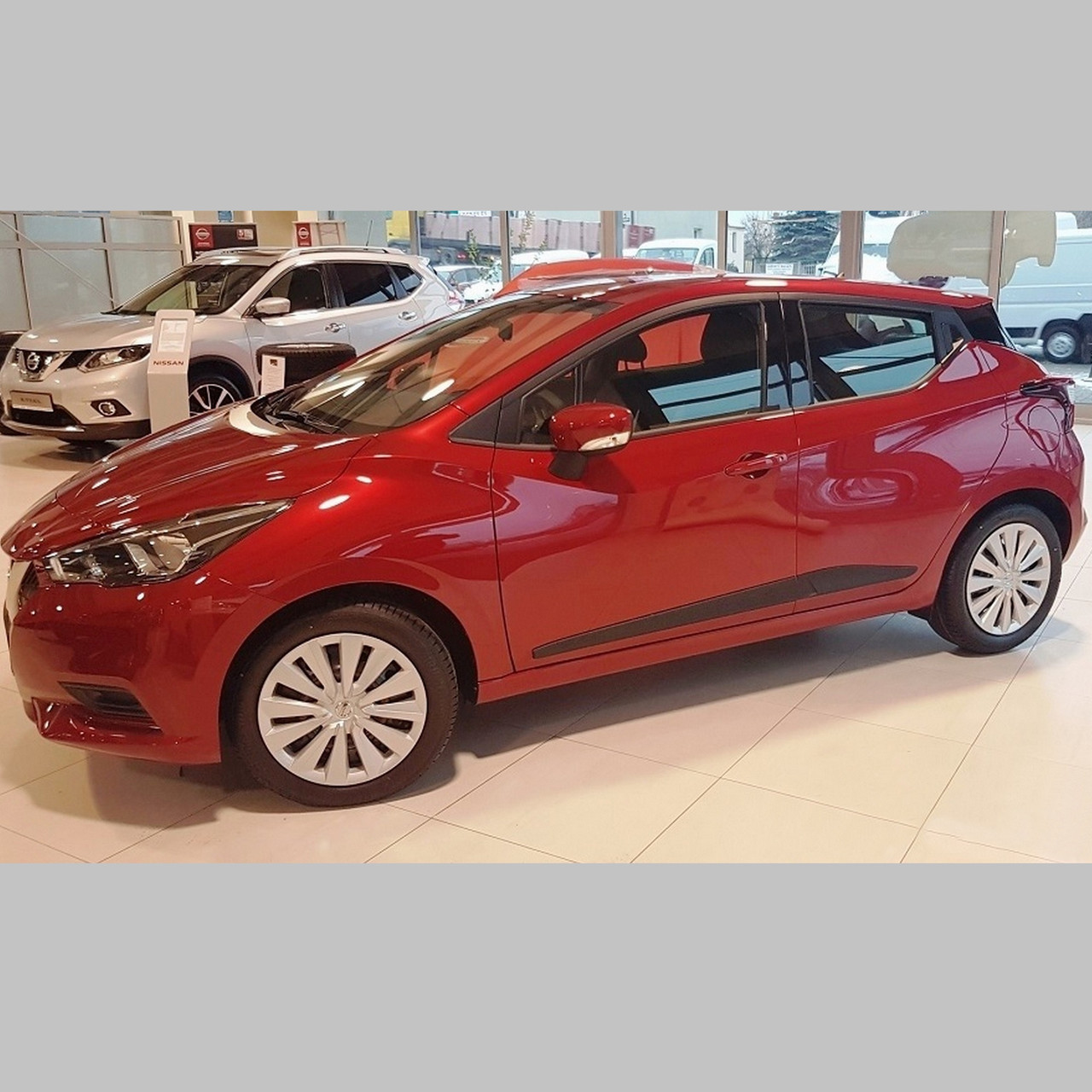 Молдинги на двері для Nissan Micra K14 5 Dr 2017+