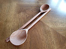 Дерев'яна велика ложка для кухні