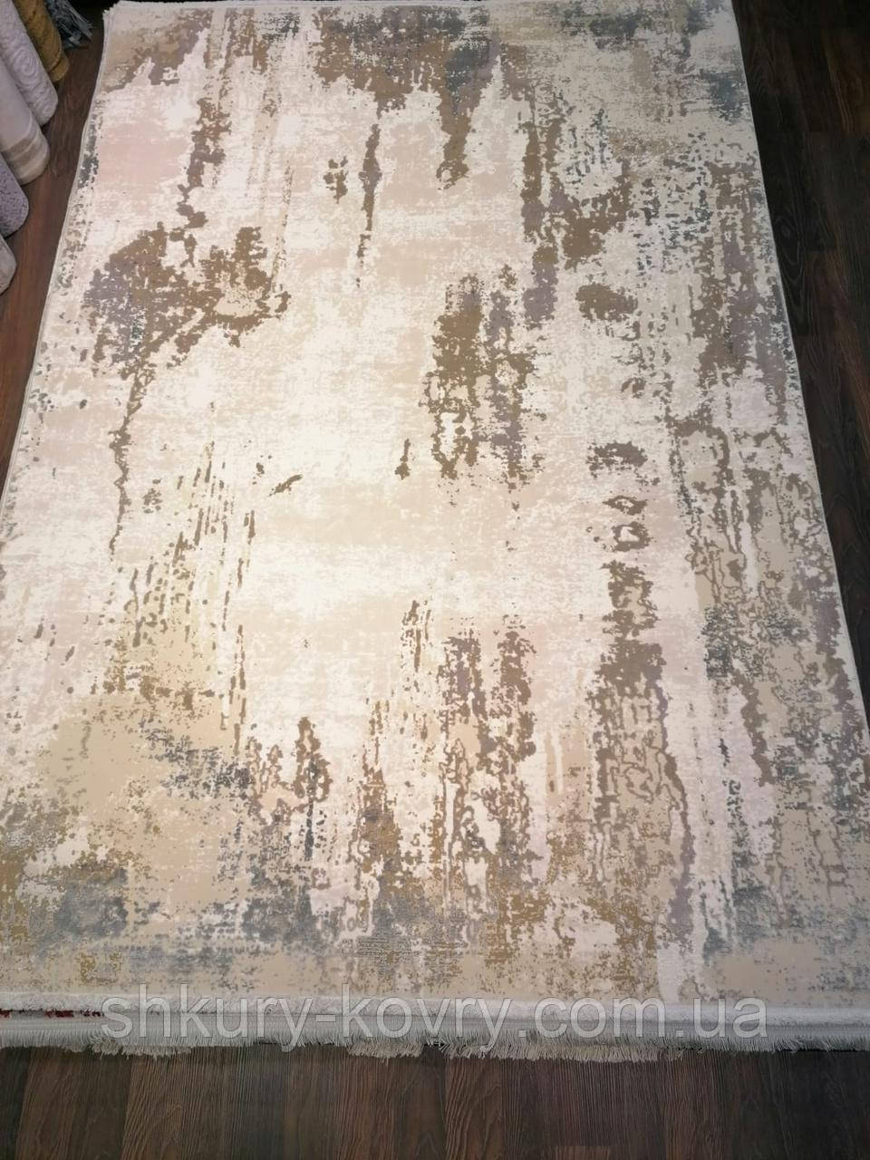 Світлий бамбуковий килим із сірими та коричневими домішками