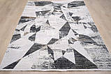 Сучасний килим у сірих тонах із геометричним малюнком у формі трикутників, фото 7