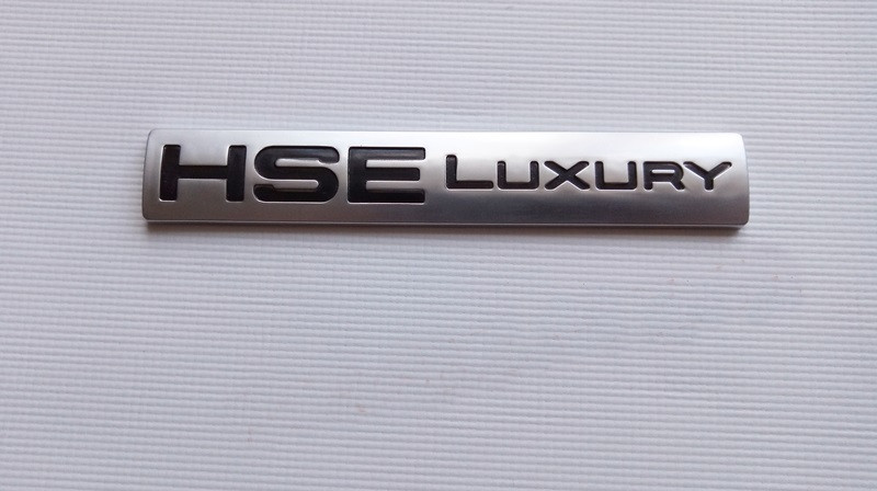 Напис HSE luxury на кришку багажника