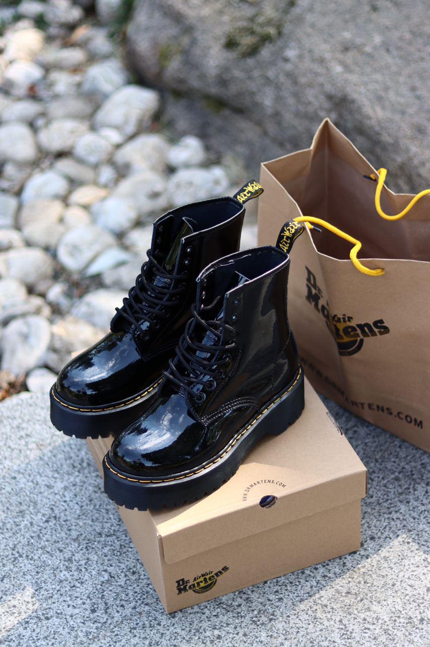 Демісезонні жіночі черевики Dr.Martens Jadon Black Patent шкіряні лакові чорні (мартинси чорний жадон)