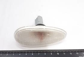 Повторювач поворотів Ланос білий 96303241