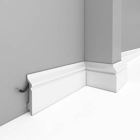 Плінтус підлоговий Decomaster D122 (7,8х2,1)см, довжина 2м