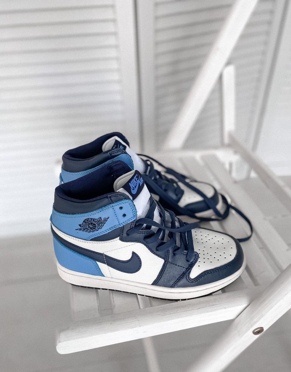 Кросівки чоловічі Nike JORDAN 1 Retro High Patent Blue toe (найк аїр джердан сині)