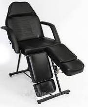 Педикюрна кушетка — крісло косметологічна Чорна модель 240