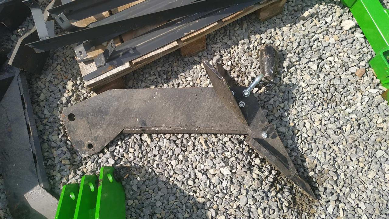 Лапа (стійка) глибокорозпушувача (Польща)