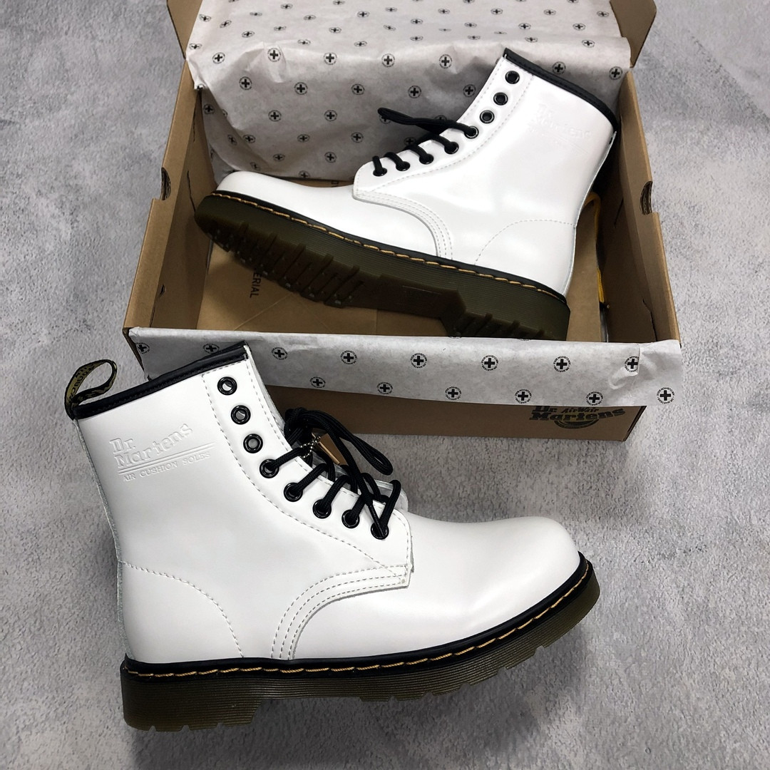 Стильні жіночі черевики Dr Martens білого кольору. Черевики Доктор Мартінс для дівчат з хутром., фото 1