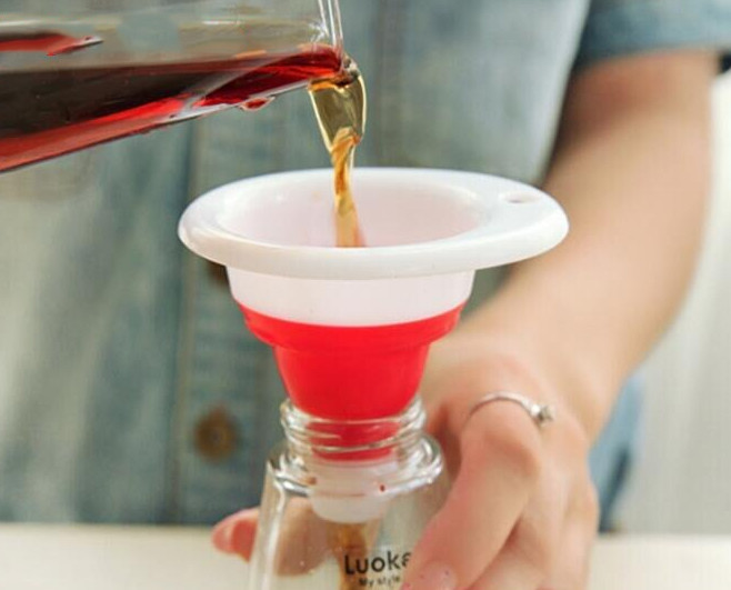 Воронка (лійка) складана силіконова Wellamart, Червоний (Арт. 5764), фото 1