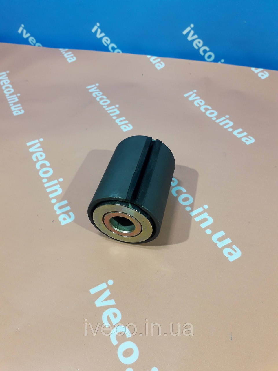 Сайлентблок ресори MAN F2000 L2000 E2000 81437220061 81437220044 70339CNT AUG51454 FE10808 24x70x95м