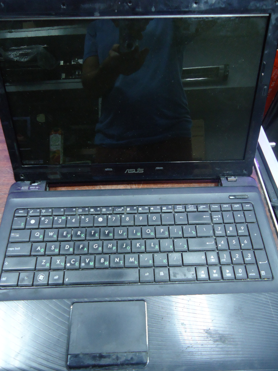 Ноутбук 15.6" Asus X52N на запчастини (батарея a41-k52 (14.4V 31wh), корпус, інвертор, клавіатура, тачпад)
