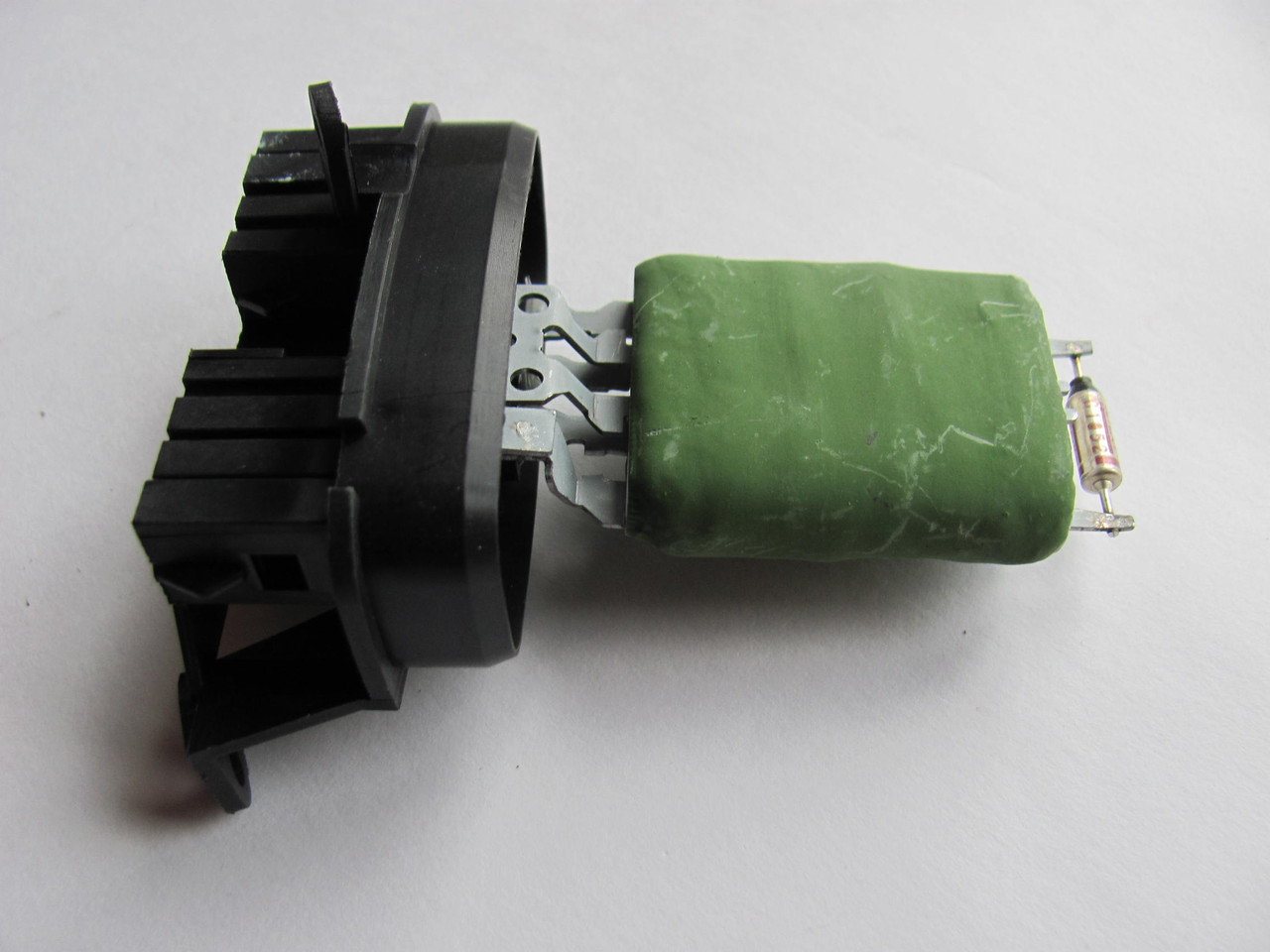 Реостат печі (7 виходів) на MB Sprinter, VW LT 1996-2002 — Autotechteile — ATT8213