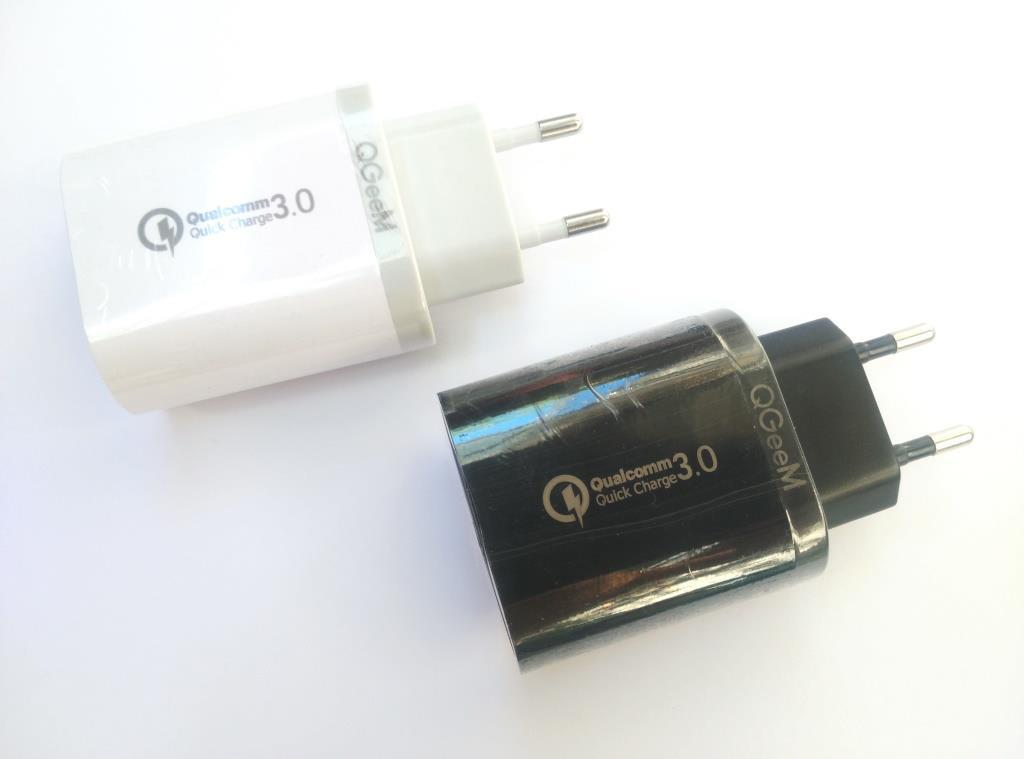 Мережевий адаптер зарядка на 3 USB QGeeM