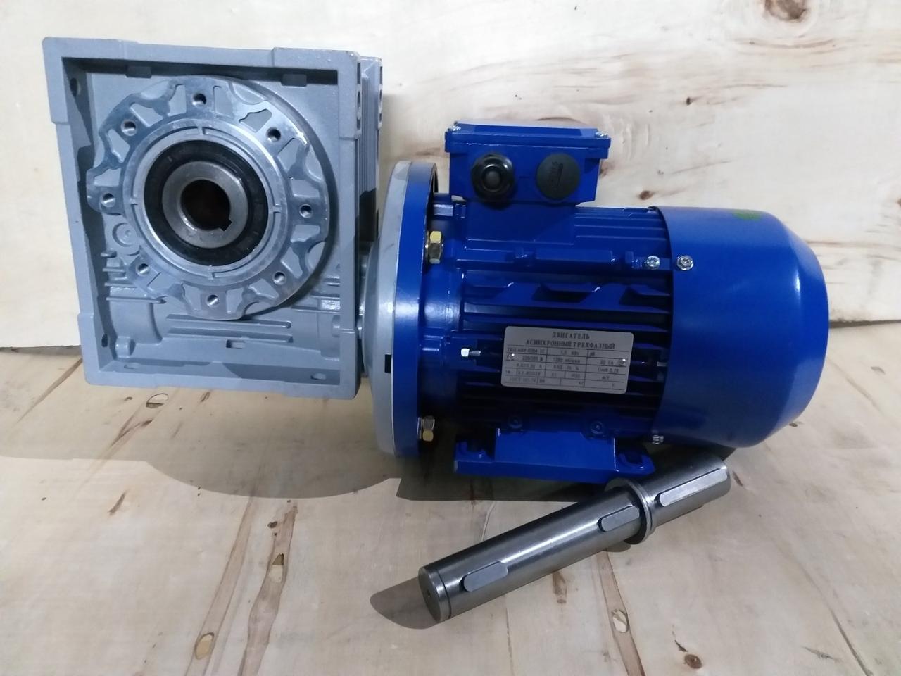 Черв'ячний мотор-редуктор NMRV-63-30 з електродвигуном 0,55 квт 220/380в