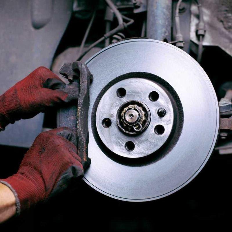 Заміна гальмівних колодок у легкових автомобілях, фото 1