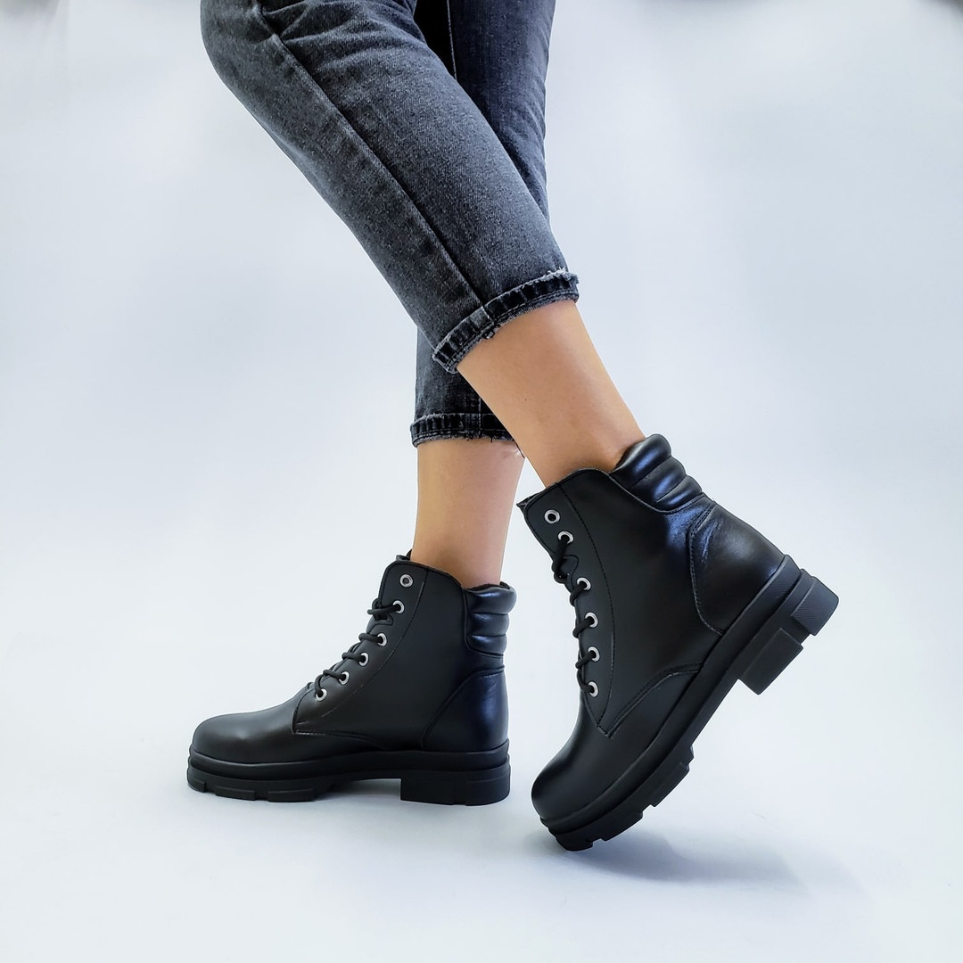 Чорні шкіряні черевики на низькому ходу демісезонні жіночі, фото 1