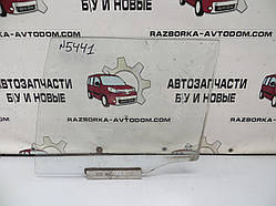 Скло заднього лівого дверей (універсал) Opel Astra F (1991-1998) ОЕ: 90360435