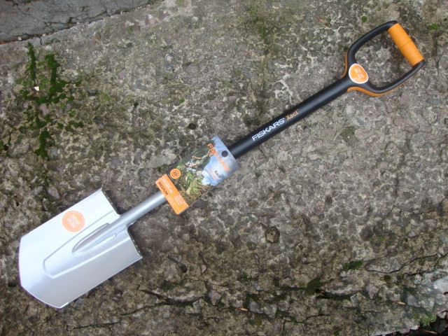 Садова лопата fiskars Xact (M) (131482/1003684)