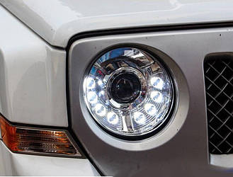 Передні фари Jeep Patriot (10-14) тюнінг Led оптика (лінза під ксенон)