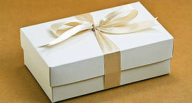 Коробка "Медіум" біла М0010-01, розмір 140*85*45 мм