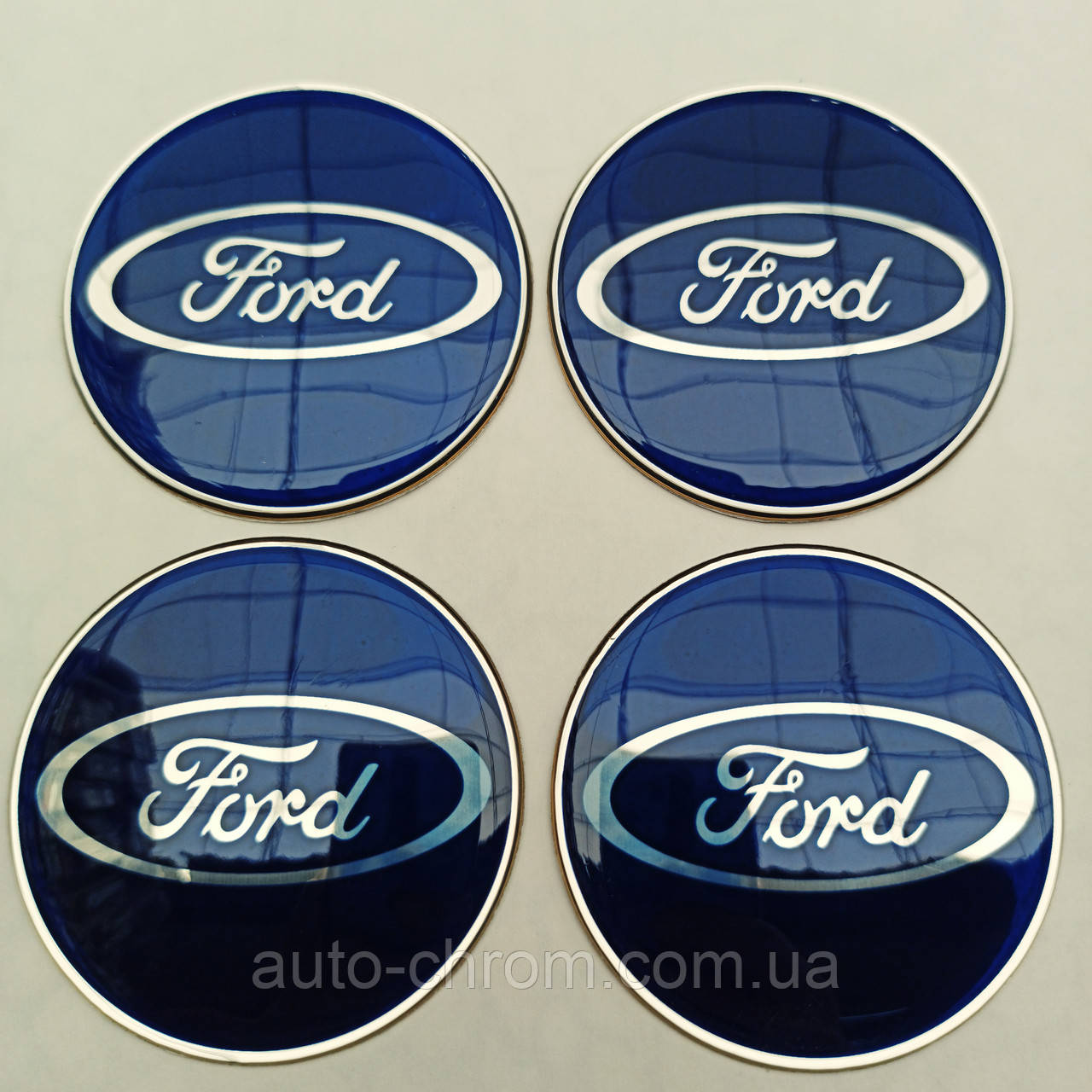 Наклейка опукла на ковпачок диска Ford синя 65 мм