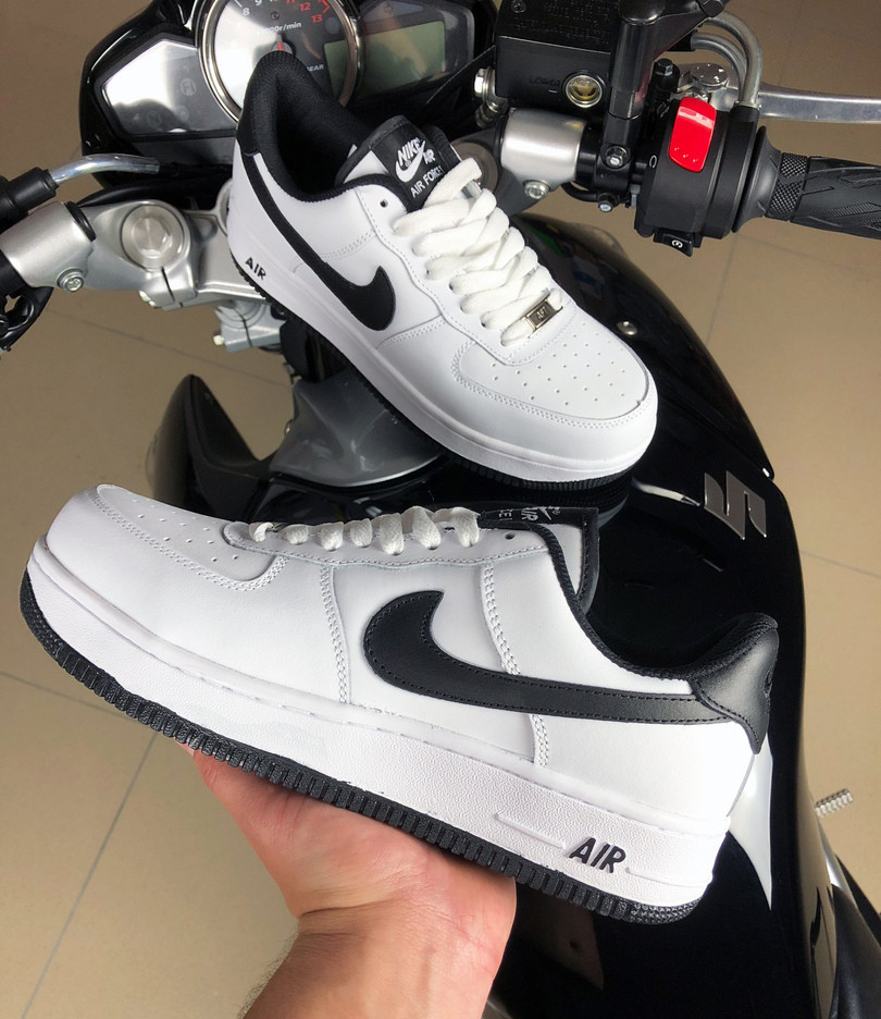 Кросівки чоловічі Nike Air Force шкіряні білі чорні