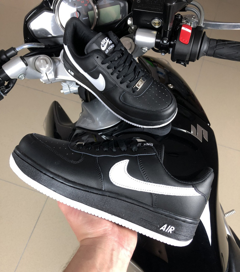 Кросівки чоловічі Nike Air Force шкіряні чорно-білі
