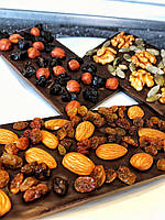 Натуральний шоколад БЕЗ ЦУКРУ і МОЛОКА з горіхами і сухофруктами