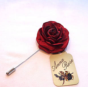 Бутоньєрка квітка ручної роботи на піджак"Червона троянда"
