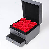 Подарочная коробка с розами и отделением под украшение , мыло из роз, мыльные розы.