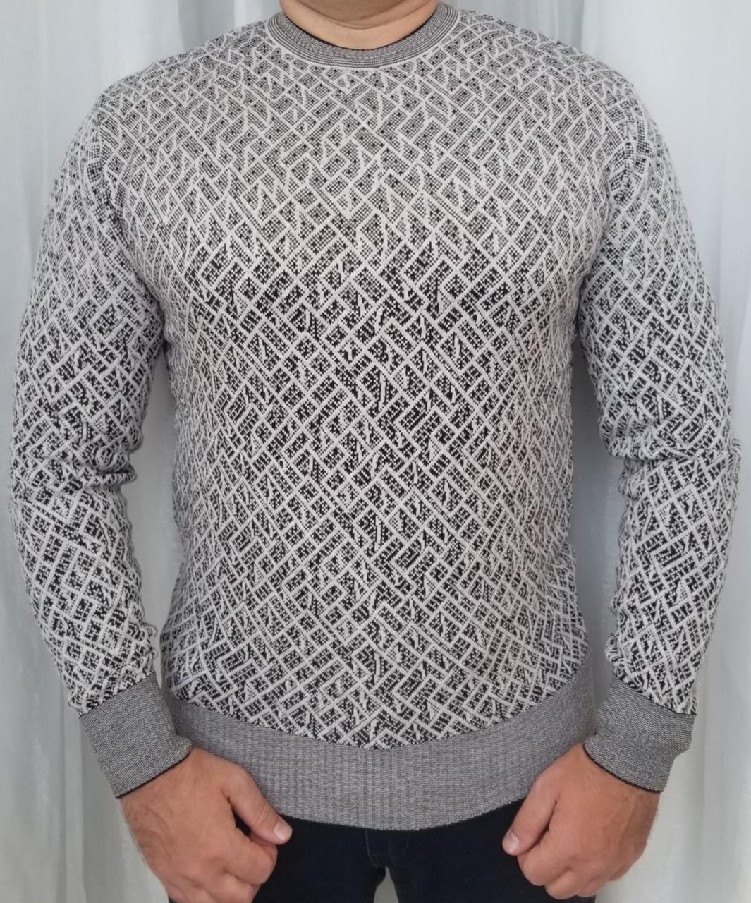 Мужской свитер светло серый цвет тонкий. Размер M L XL. Хорошего качества. - фото 1 - id-p377127140
