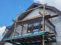 Кованые перила на балкон 4