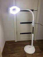 Лампа лупа гофра підлогова без коліс LED діодами регулюванням світла збільшення 5 діоптрій .