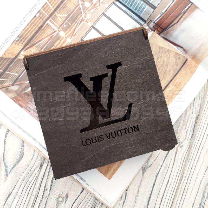 Дерев'яна коробка для ременя Louis Vuitton