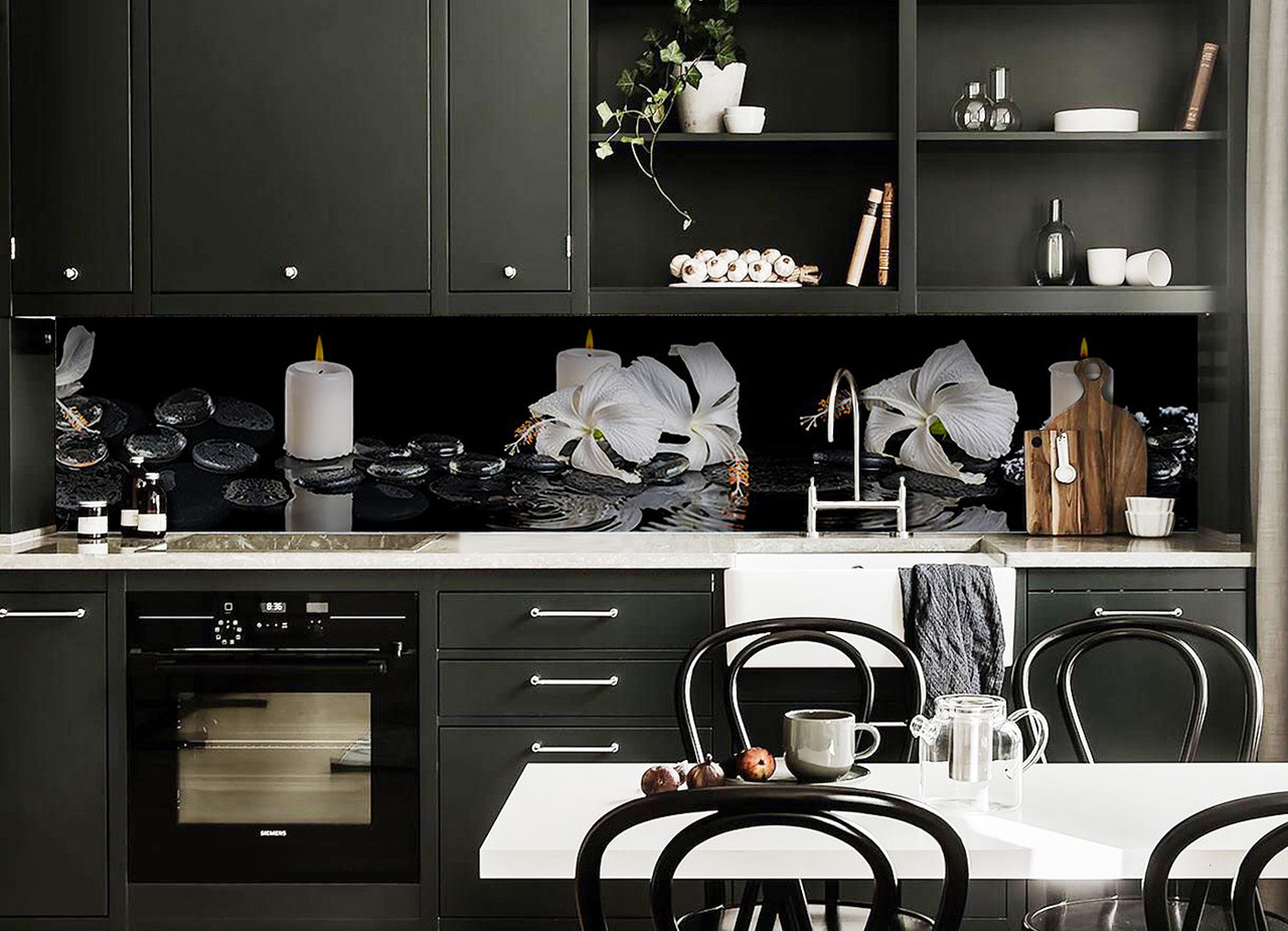 Вініловий кухонний фартух Білі Гібіскуси (наклейка кухні ПВХ плівка скіналі) свічка камені Абстракція Чорний