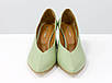 Туфлі на обтяжном підборах, виконані з натуральної італійської шкіри ексклюзивного кольору "зелений чай", фото 5
