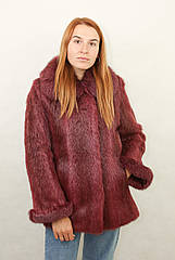 Шуба з хутра нутрії натуральна, бордова