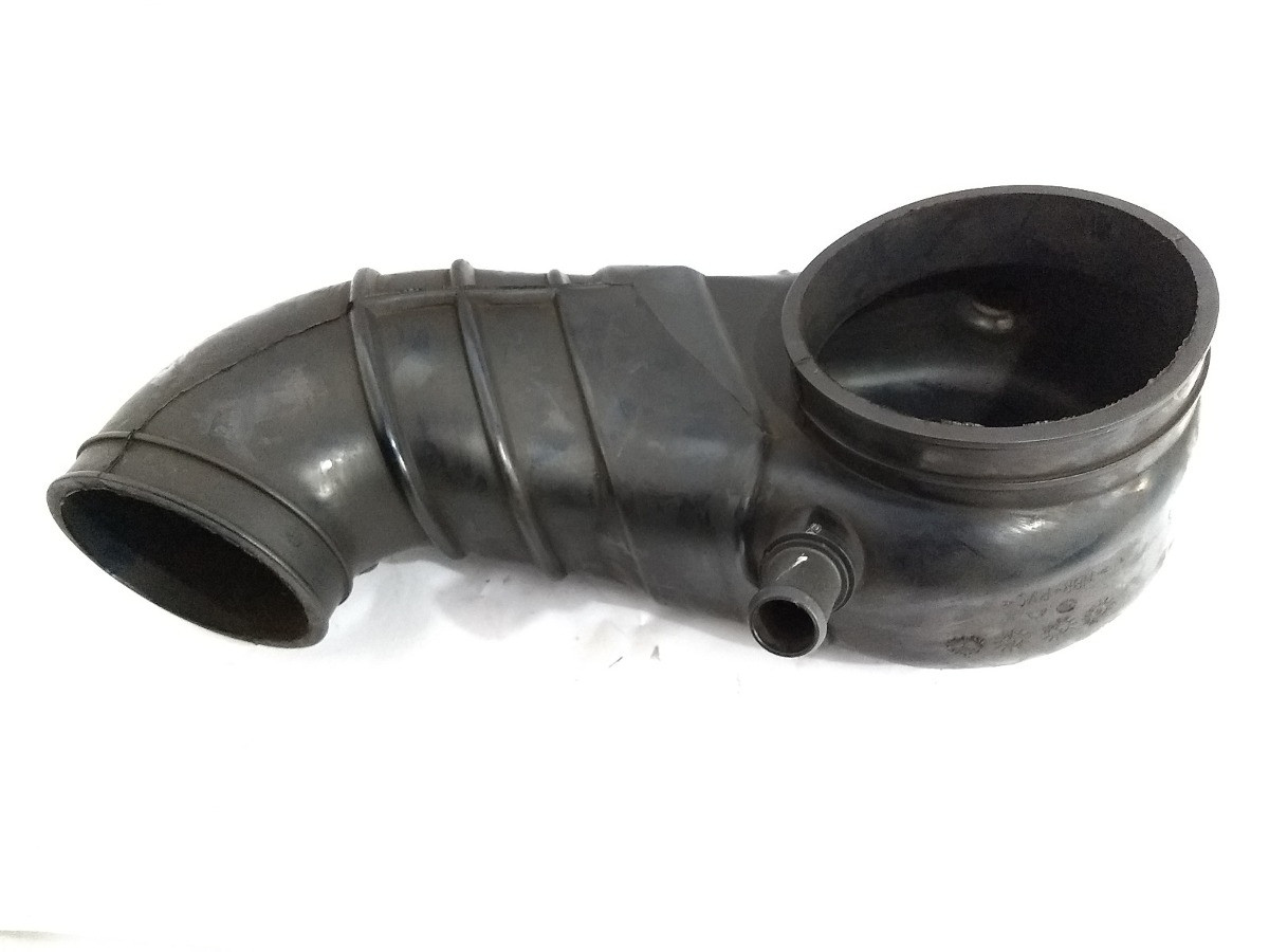 87304124, Патрубок, T7060