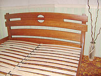 Дерев'яне ліжко "Токіо" 200*160 з ізножьем, (масив дуб), покриття - № 460.