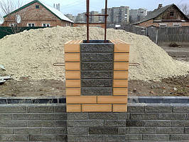 Як побудувати паркан з цегли дешево