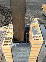 Як побудувати паркан з цегли підводні камені