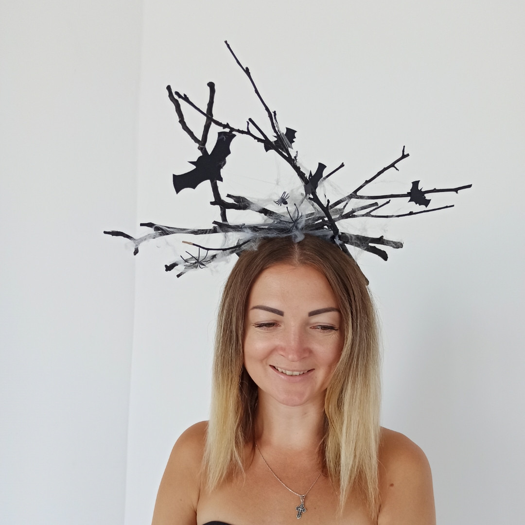 Корона з гілок з павутинням та павуками – аксесуар для дорослих на Хеловін, фото 1