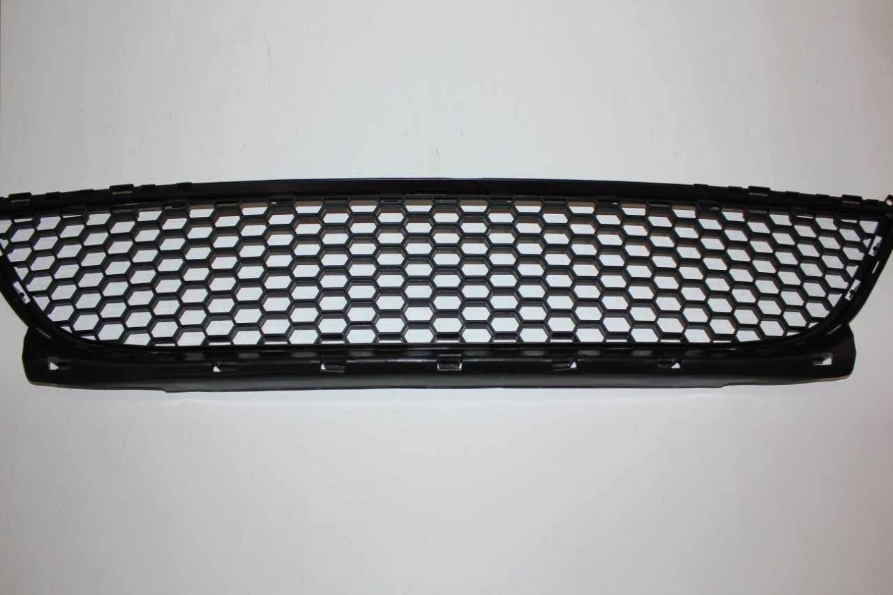 Решітка переднього бампера низ F-2 Логан grog Корея, фото 1