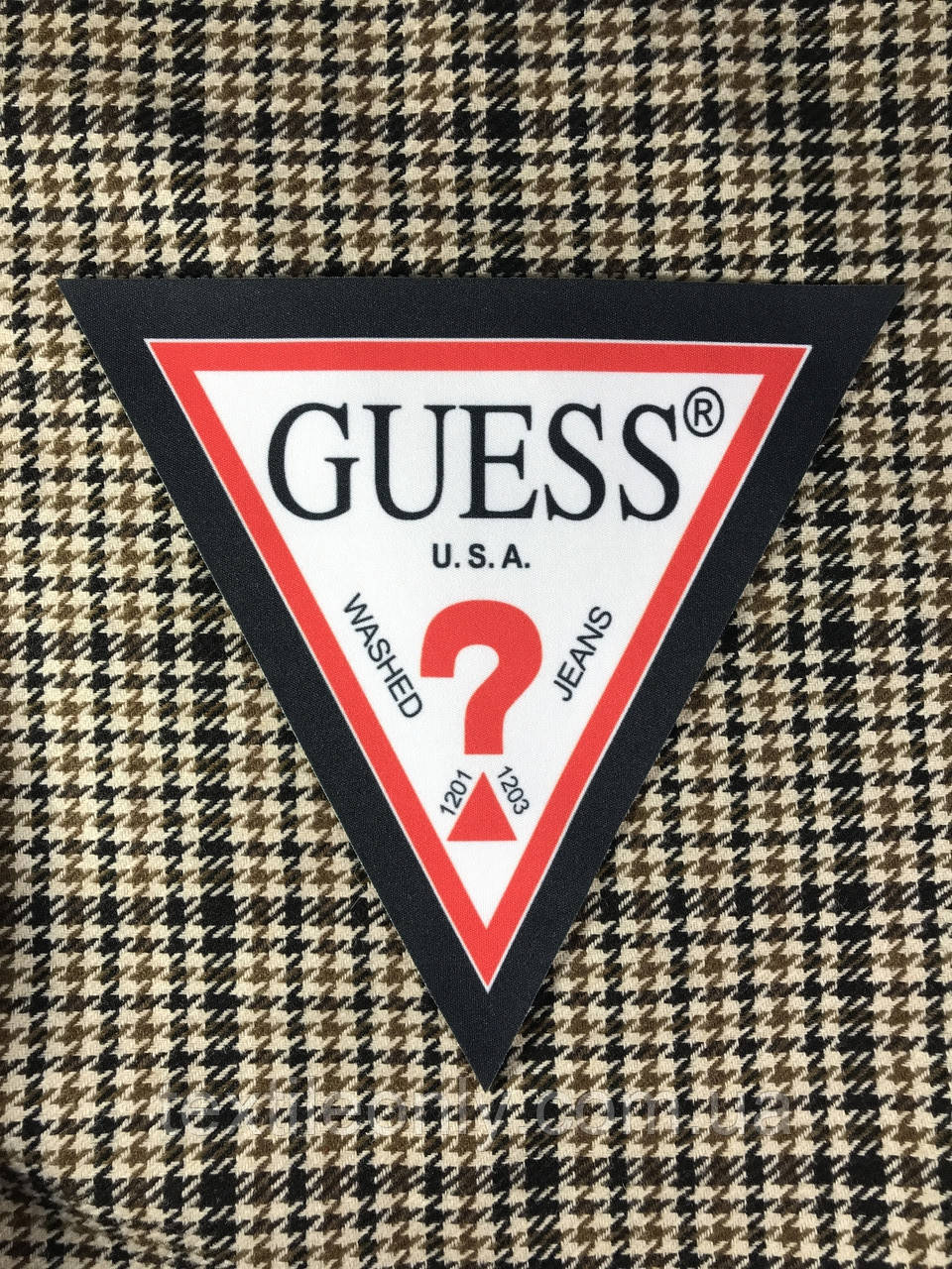 Нашивка Guess / Гесс 190х185 мм - фото 3 - id-p1247671070